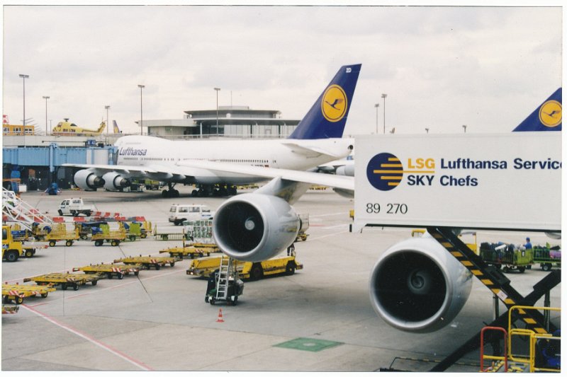 001-Lufthansa flight to US.jpg